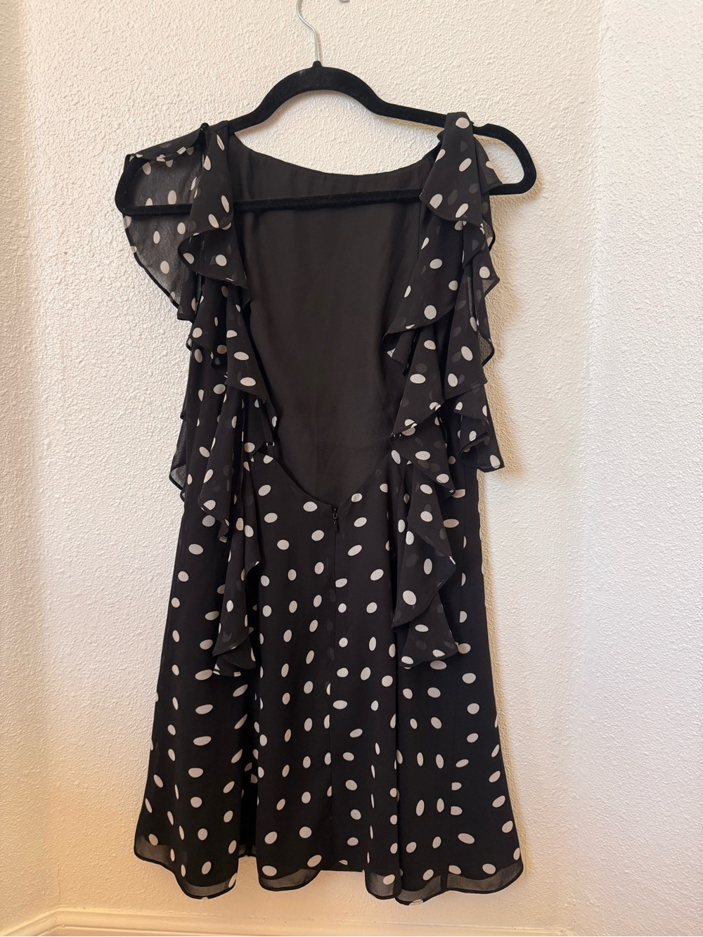Giulia Mini Dress in Black & Cream Dot
LPA - Picture 3 of 6